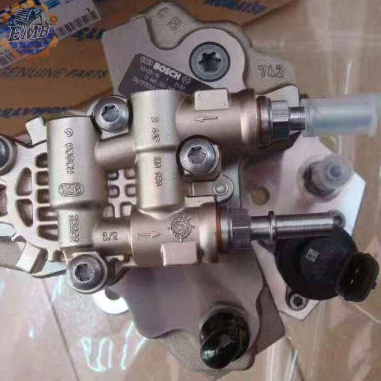 0445020150 Diesel Fuel Pump 6754-71-1010 Oil Pump For QSB6.7 ISF 3.8 Engine
